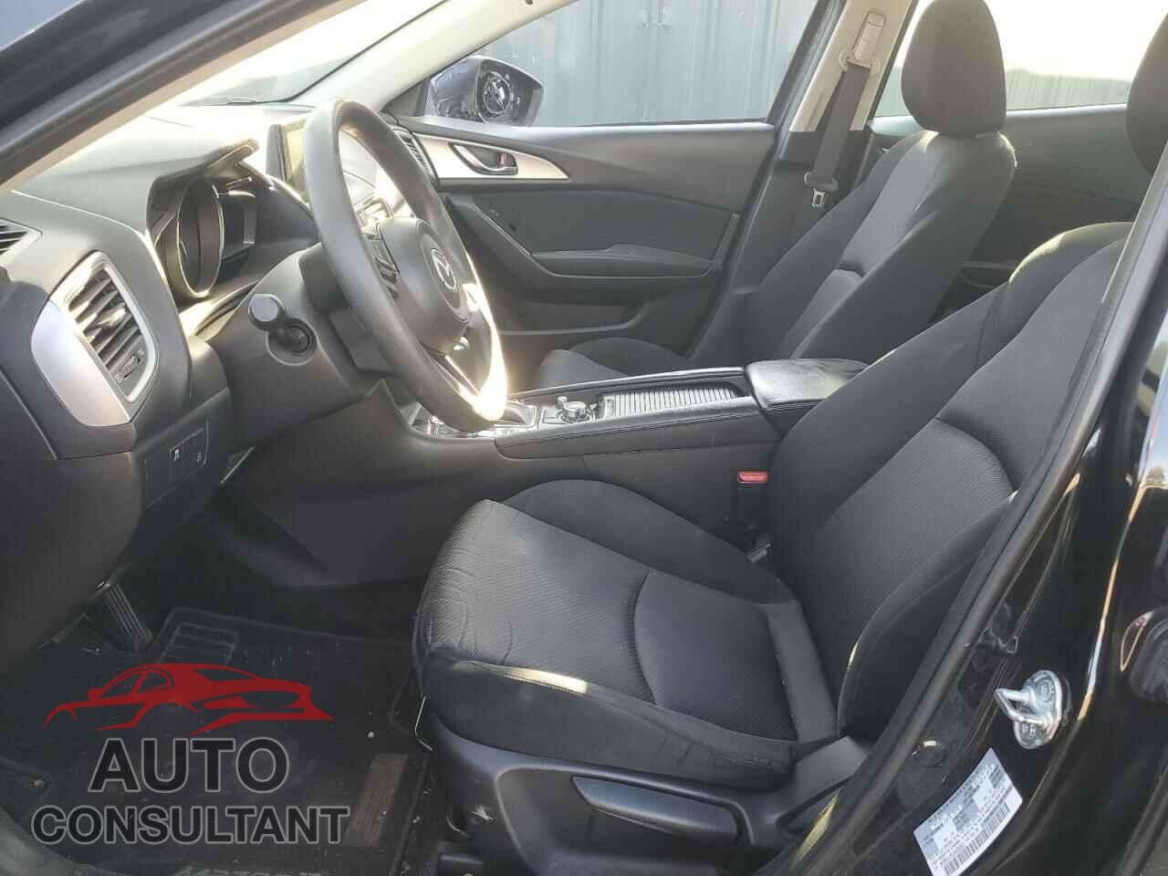 MAZDA 3 2018 - 3MZBN1U76JM165053