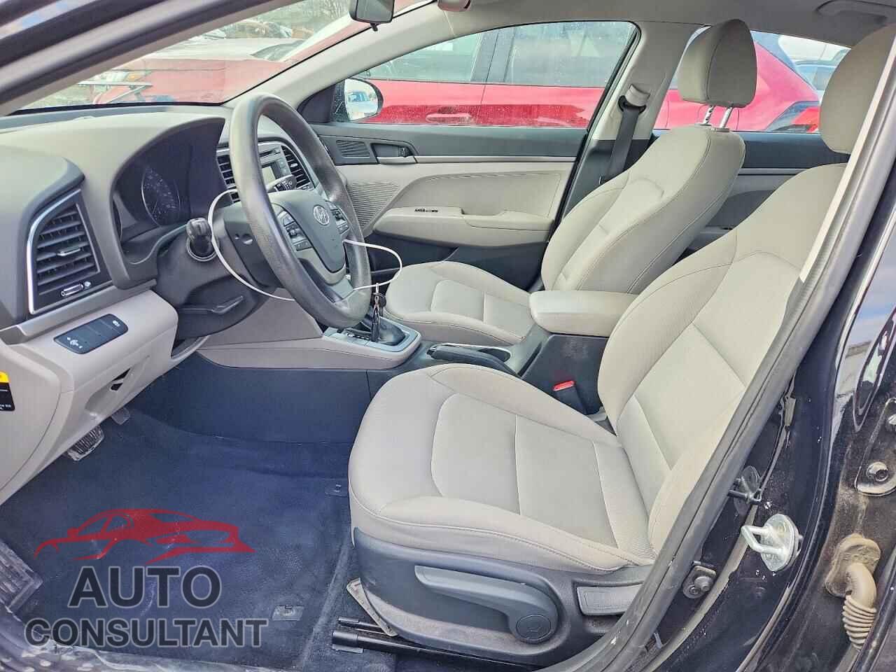 HYUNDAI ELANTRA 2018 - 5NPD74LF0JH257281