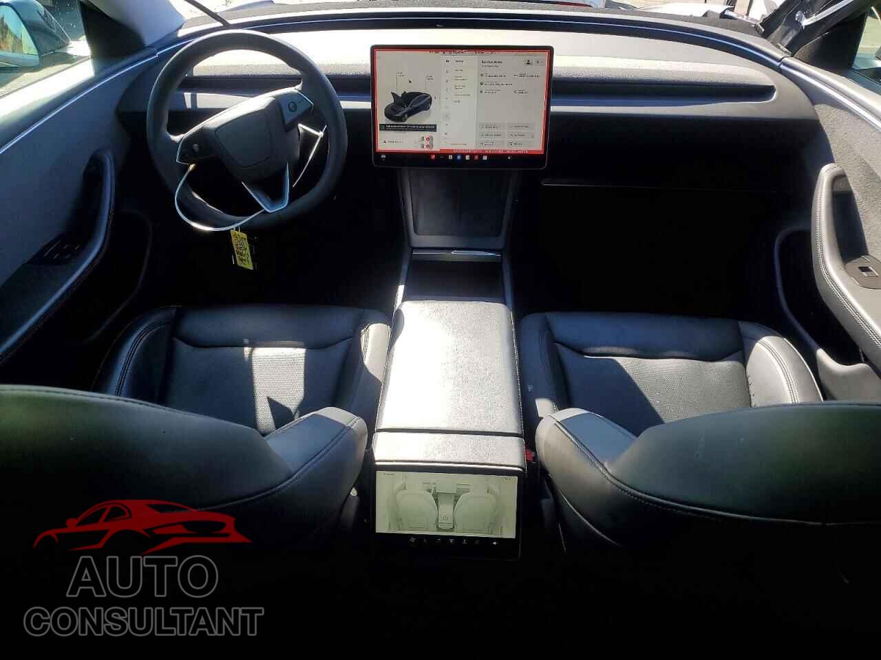 TESLA MODEL 3 2024 - 5YJ3E1EA8RF729772