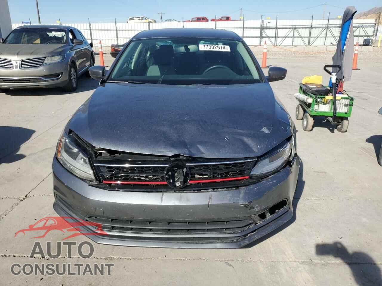 VOLKSWAGEN JETTA 2017 - 3VW2B7AJ5HM382969