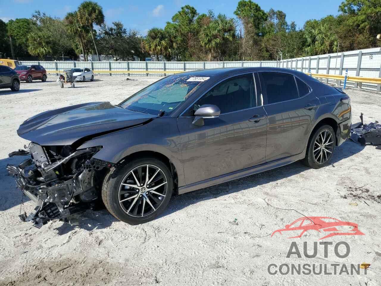 TOYOTA CAMRY 2024 - 4T1G11AKXRU882796