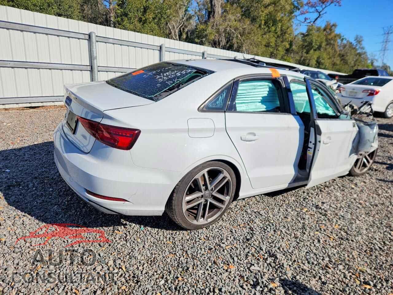 AUDI A3 2017 - WAUAUGFF0H1034875