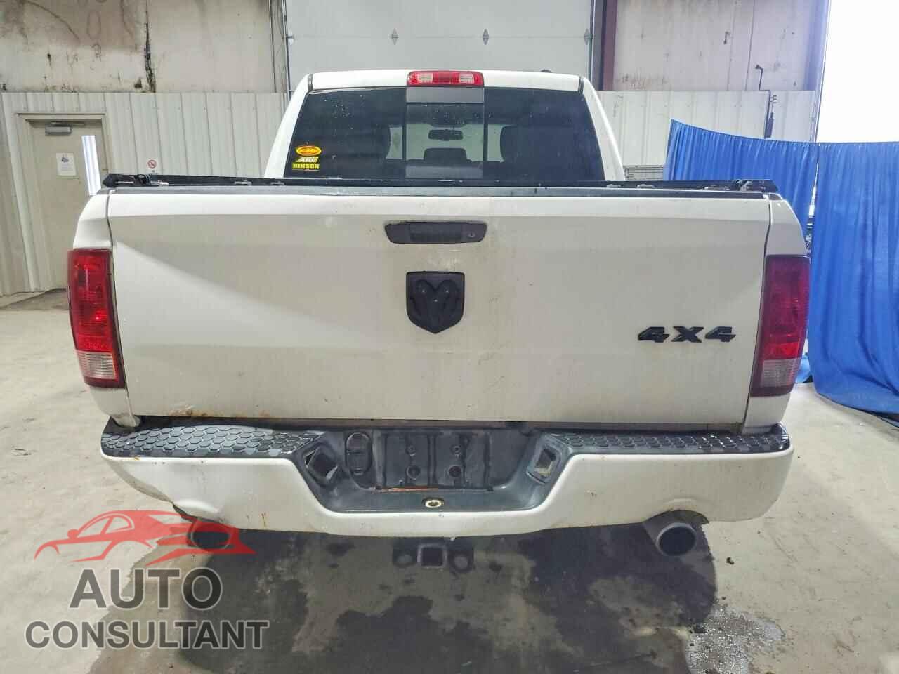 DODGE RAM 1500 2012 - 1C6RD7MT9CS143358