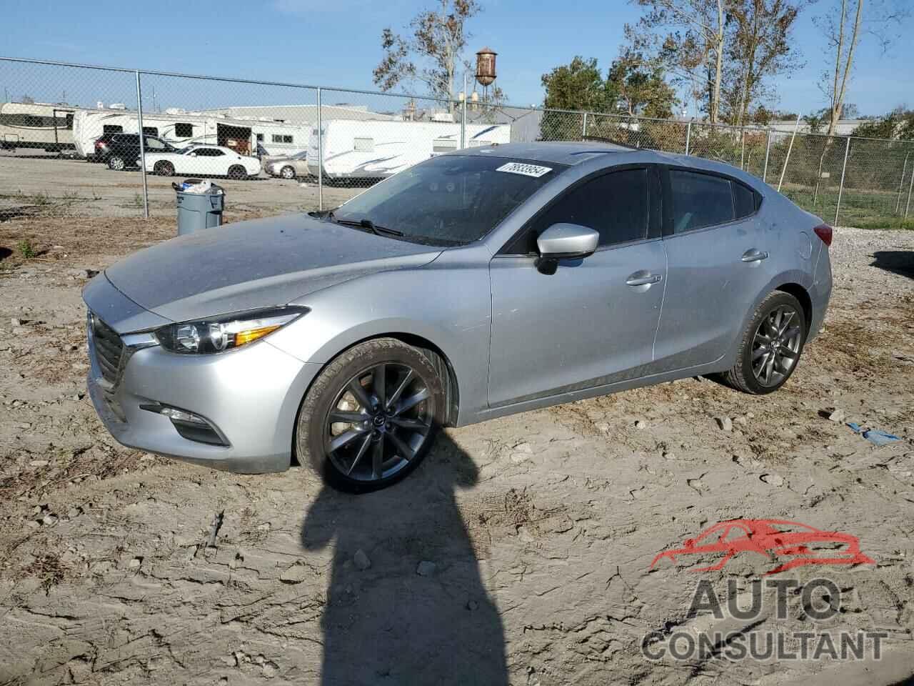 MAZDA 3 2018 - 3MZBN1V38JM200655
