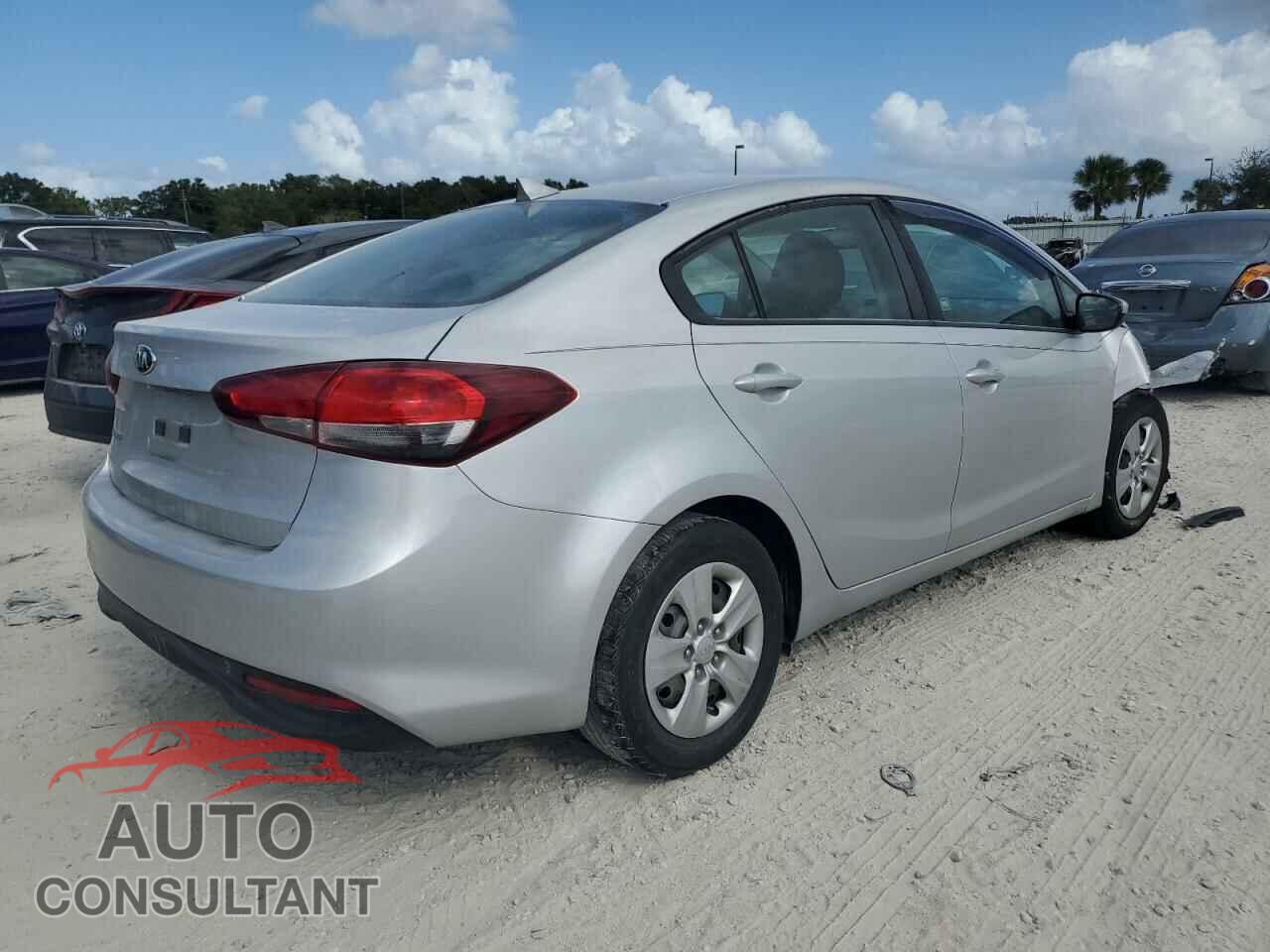 KIA FORTE 2017 - 3KPFK4A76HE093701