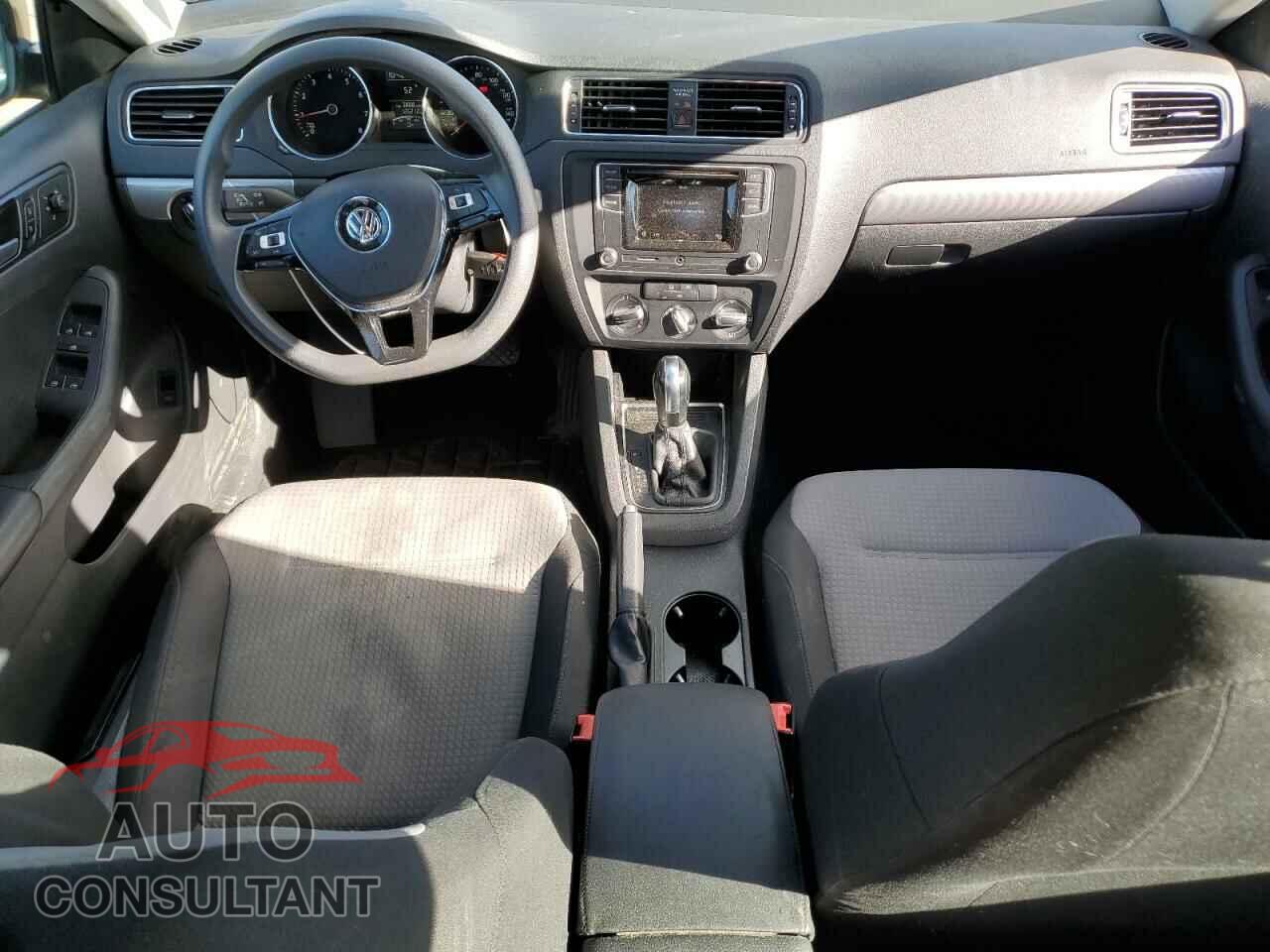 VOLKSWAGEN JETTA 2017 - 3VW2B7AJ2HM310286