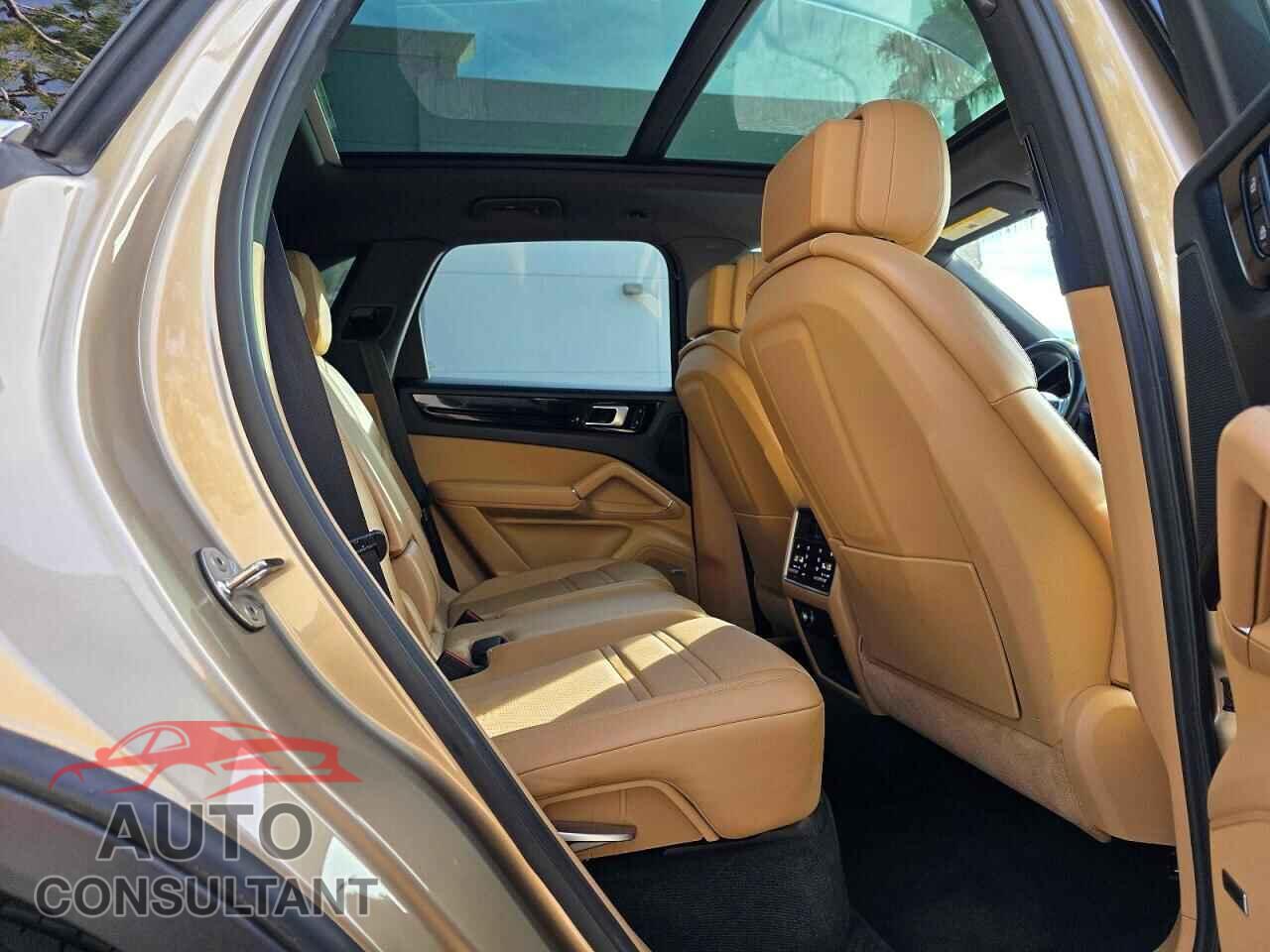 PORSCHE CAYENNE 2019 - WP1AB2AY1KDA60930