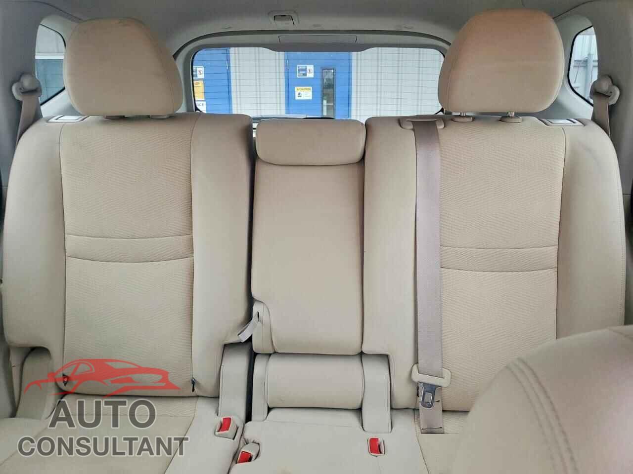 NISSAN ROGUE 2016 - KNMAT2MT4GP645960