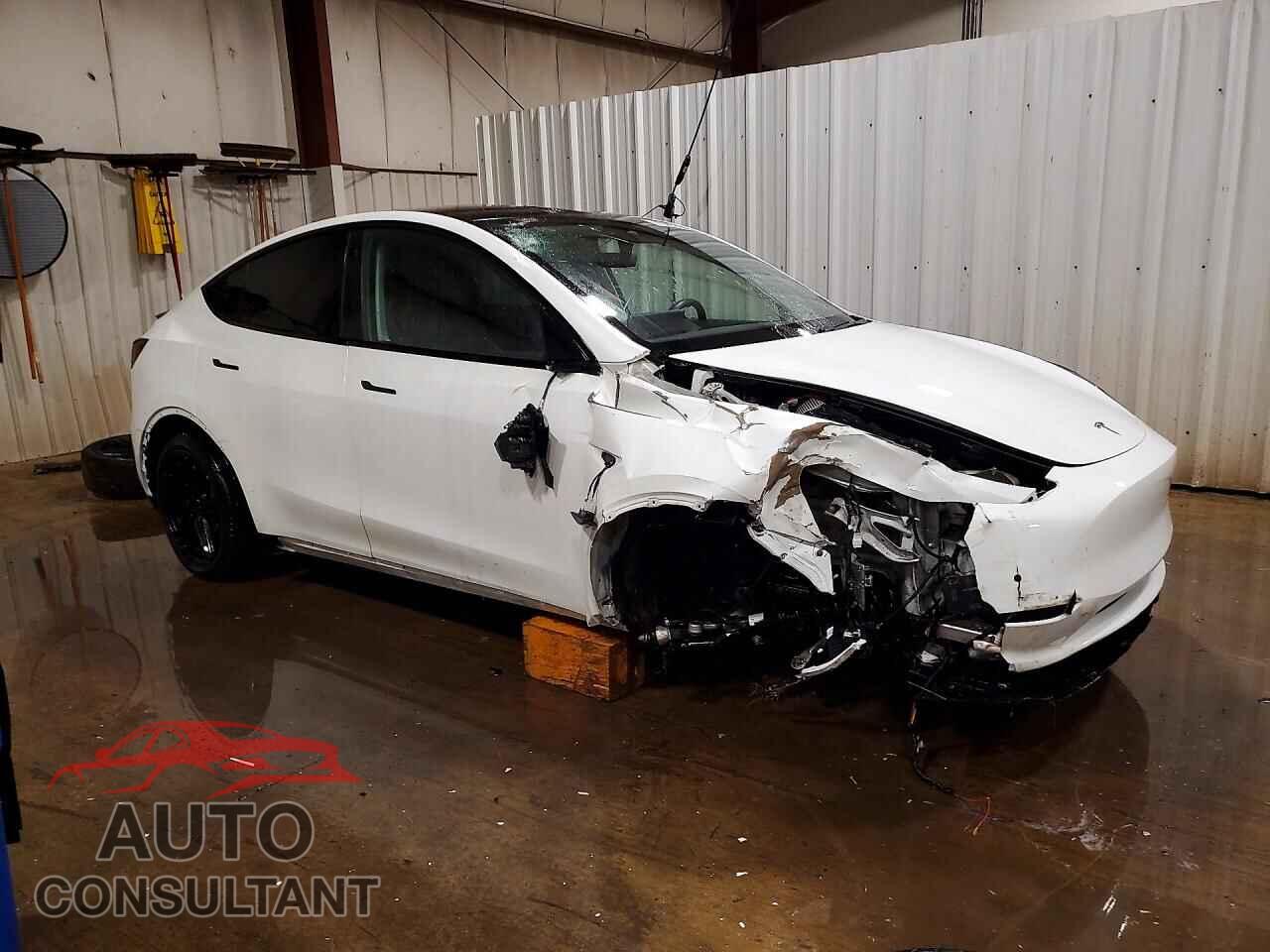 TESLA MODEL Y 2020 - 5YJYGDEEXLF044278