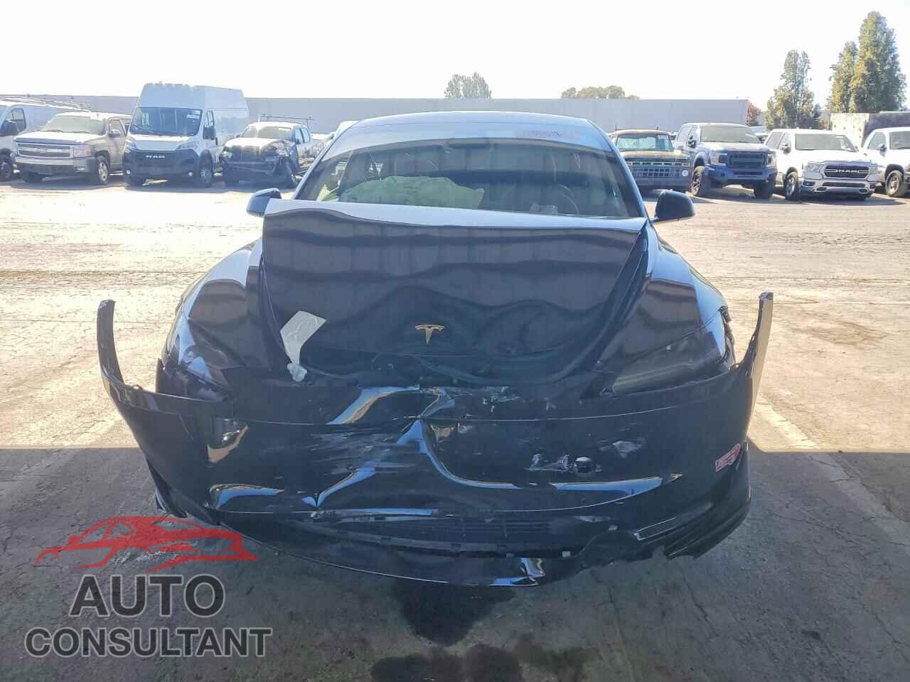 TESLA MODEL 3 2024 - 5YJ3E1EA5RF747730