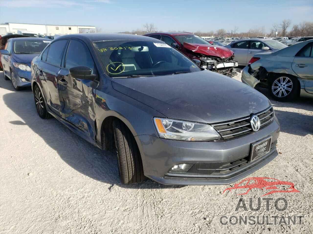 VOLKSWAGEN JETTA 2016 - 3VWD17AJ5GM302130