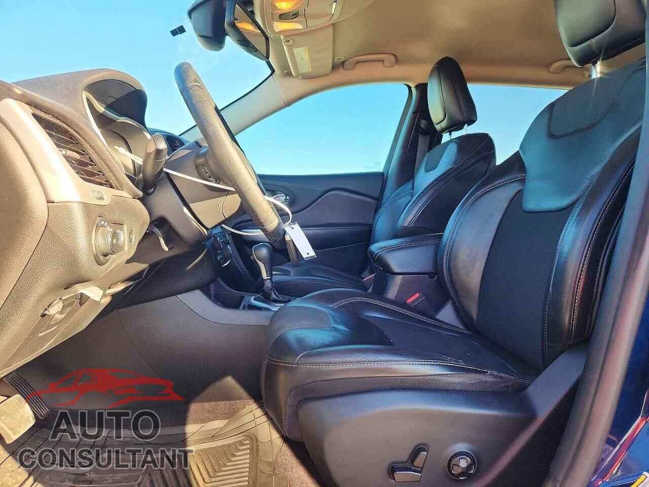 JEEP CHEROKEE 2018 - 1C4PJLLB4JD552248