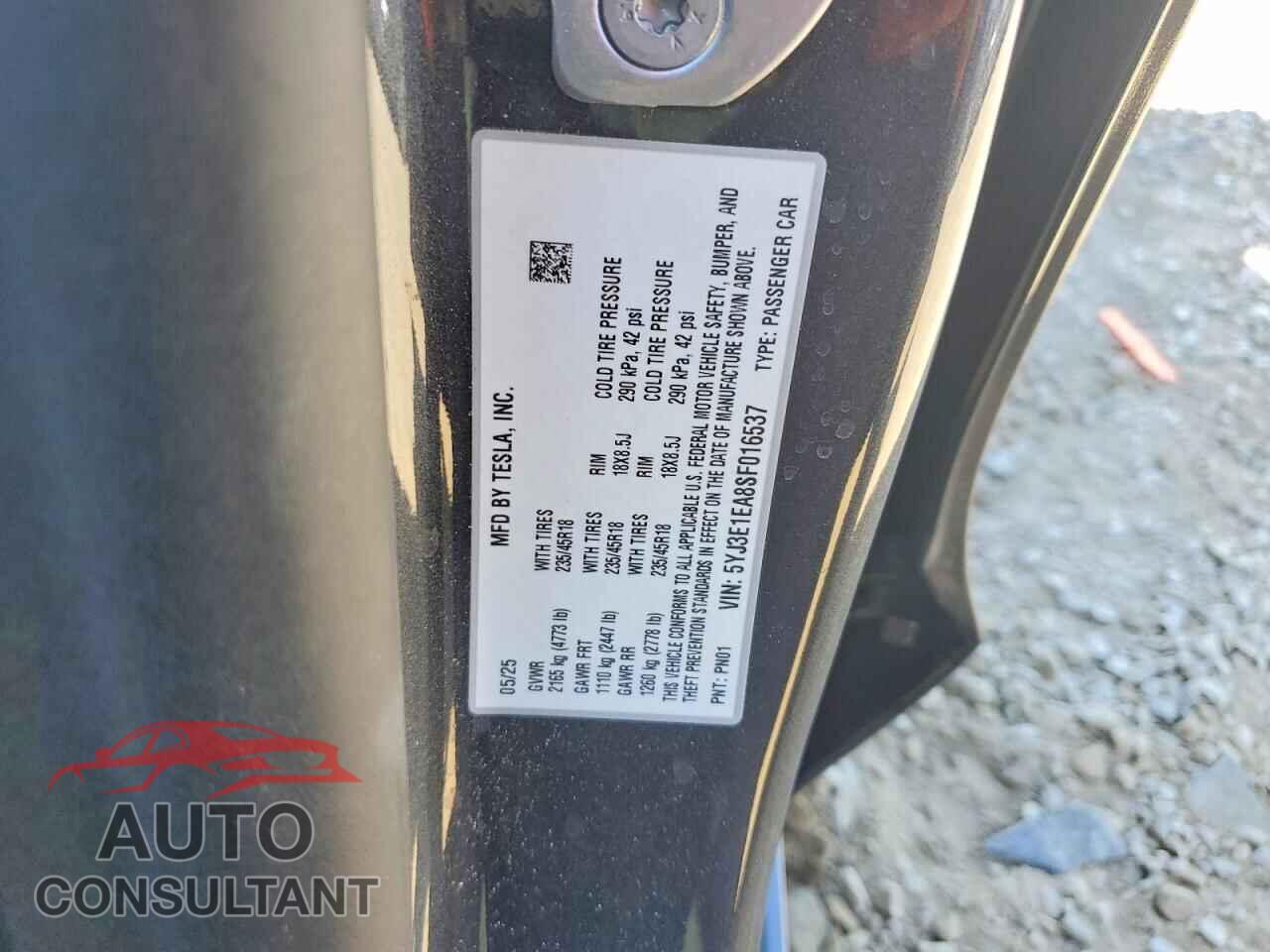 TESLA MODEL 3 2025 - 5YJ3E1EA8SF016537