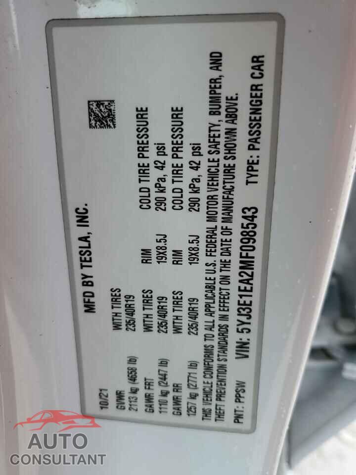 TESLA MODEL 3 2021 - 5YJ3E1EA2MF098543