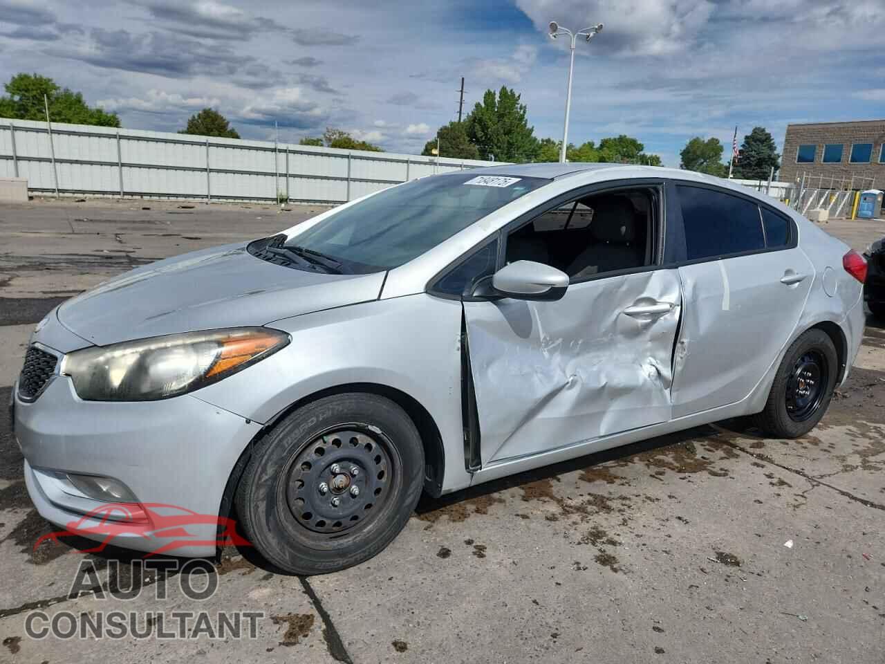 KIA FORTE 2015 - KNAFK4A67F5368327