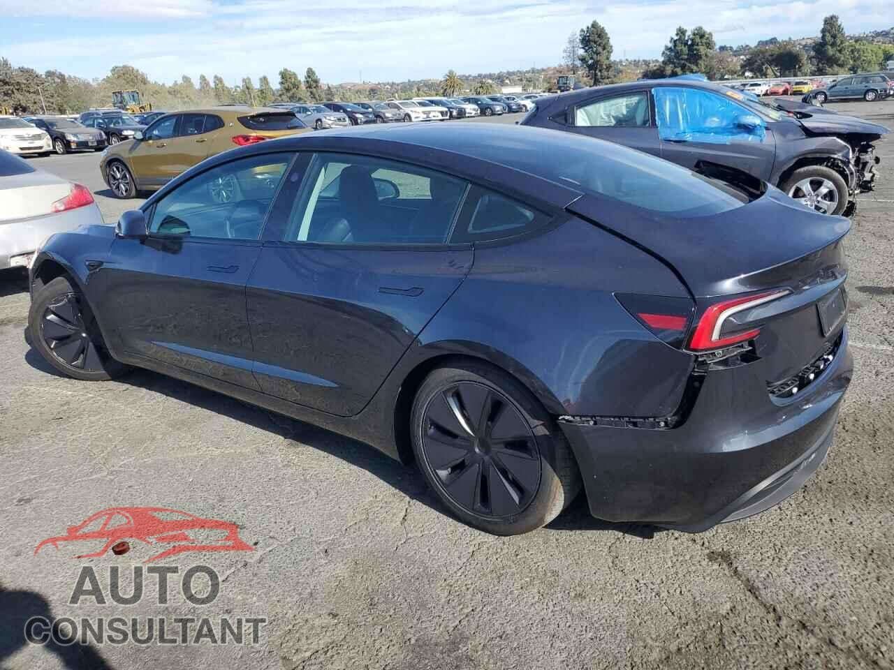 TESLA MODEL 3 2024 - 5YJ3E1EBXRF808465