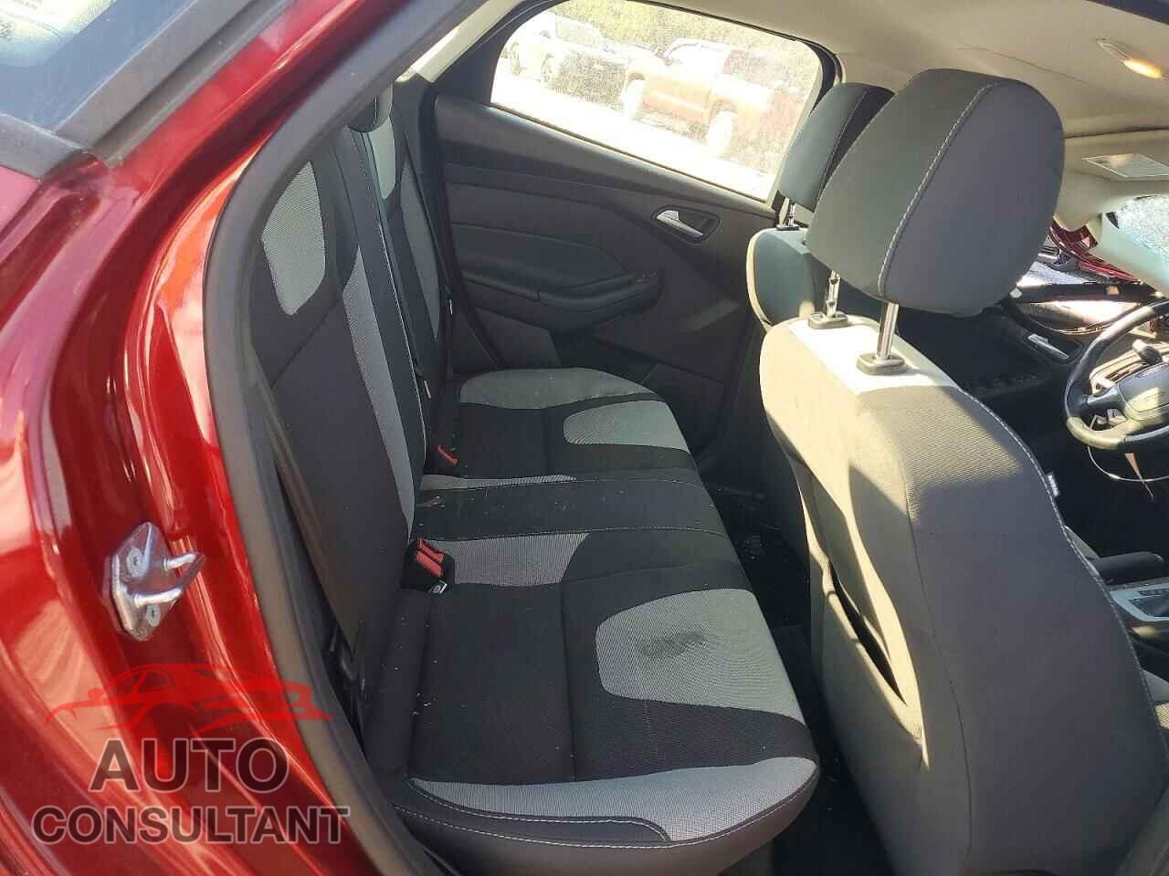 FORD FOCUS 2014 - 1FADP3F26EL404701