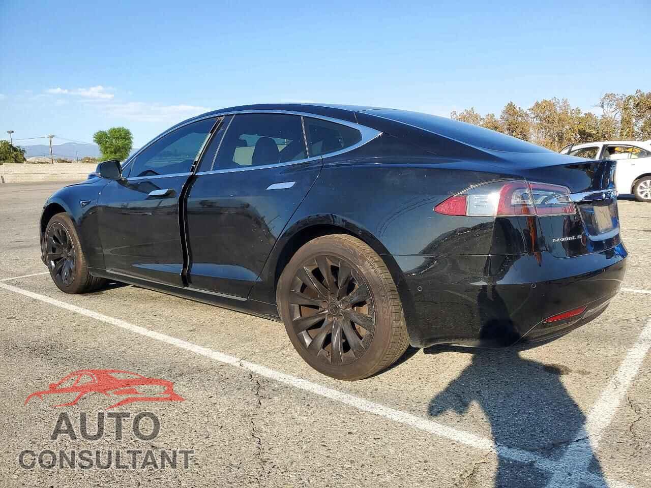TESLA MODEL S 2017 - 5YJSA1E11HF231127