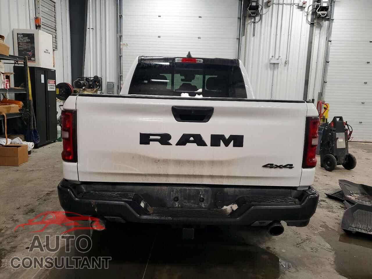 RAM 1500 2025 - 1C6SRFGP3SN714111