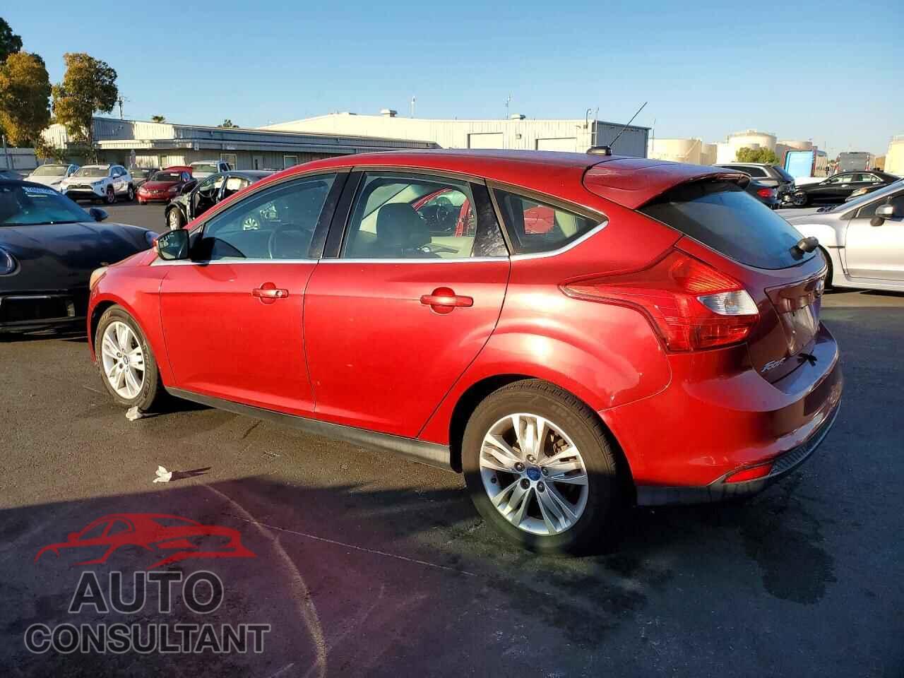 FORD FOCUS 2012 - 1FAHP3M2XCL473246