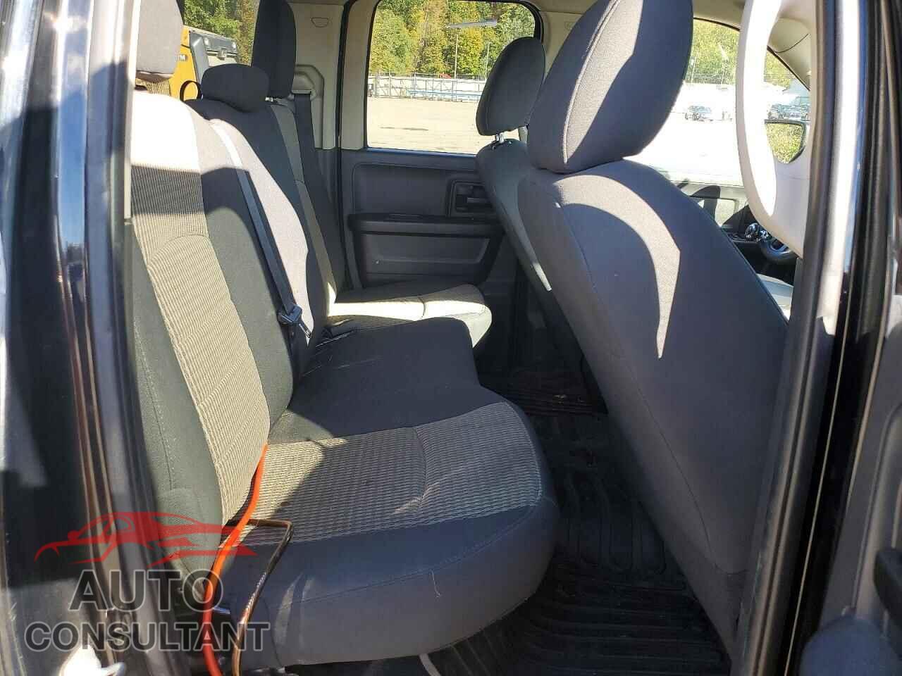 DODGE RAM 1500 2012 - 1C6RD7FT1CS202917