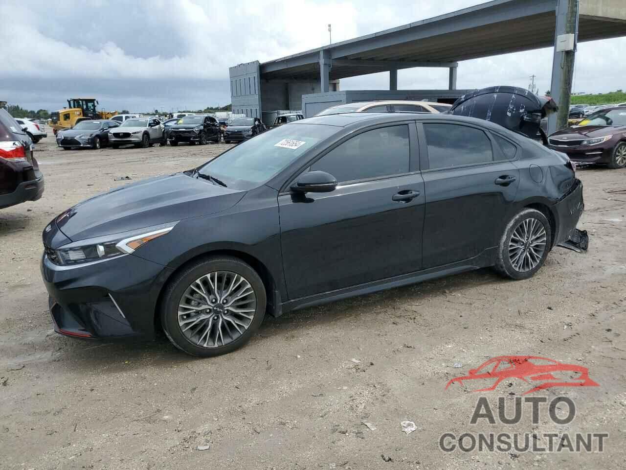 KIA FORTE 2023 - 3KPF54AD8PE628684