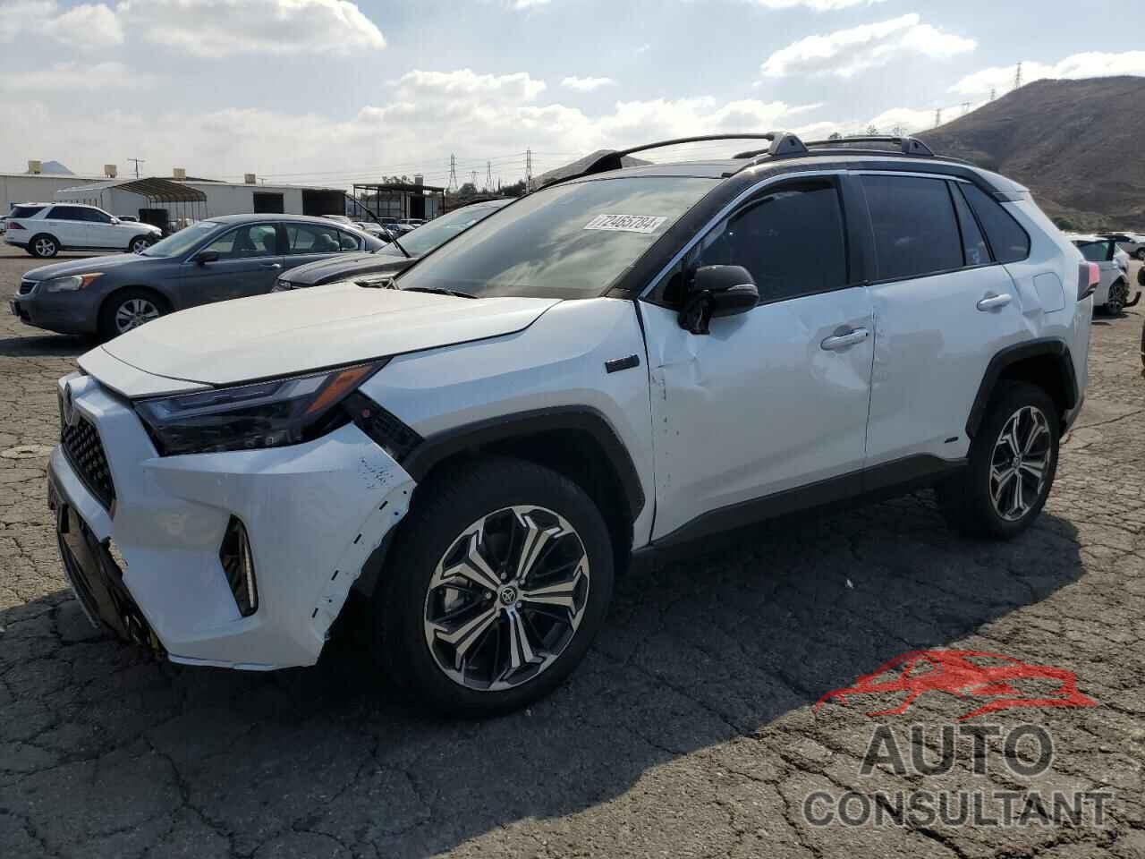 TOYOTA RAV4 2023 - JTMEB3FV0PD133056