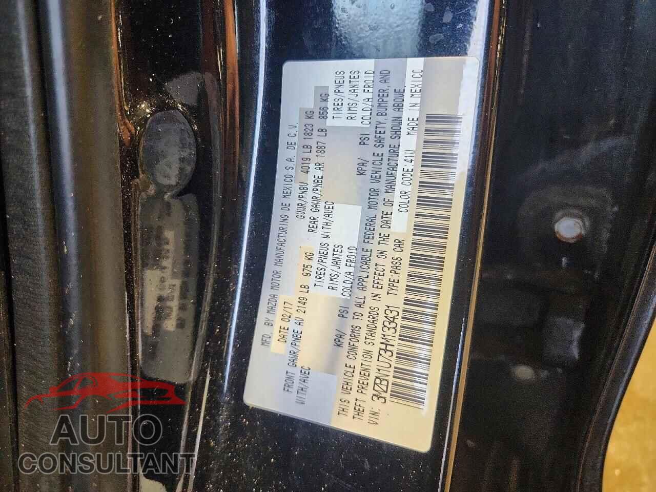 MAZDA 3 2017 - 3MZBN1U73HM133431
