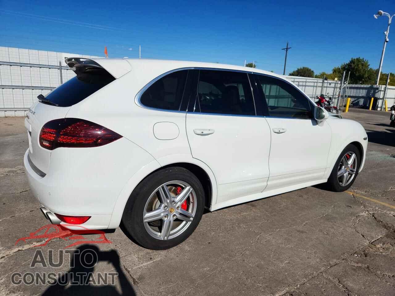 PORSCHE CAYENNE 2012 - WP1AC2A27CLA84701