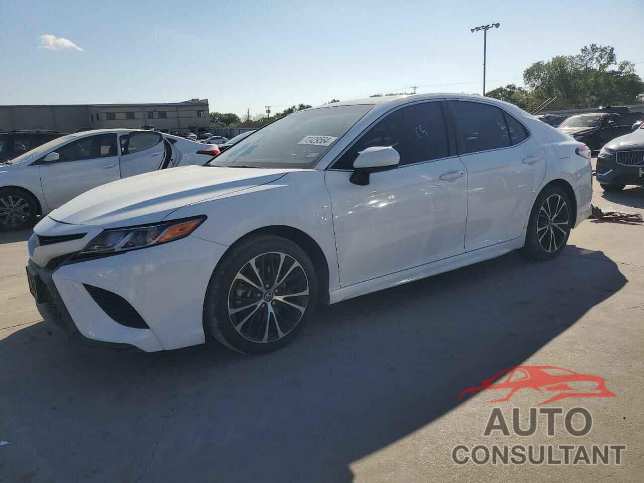TOYOTA CAMRY 2018 - 4T1B11HKXJU531875