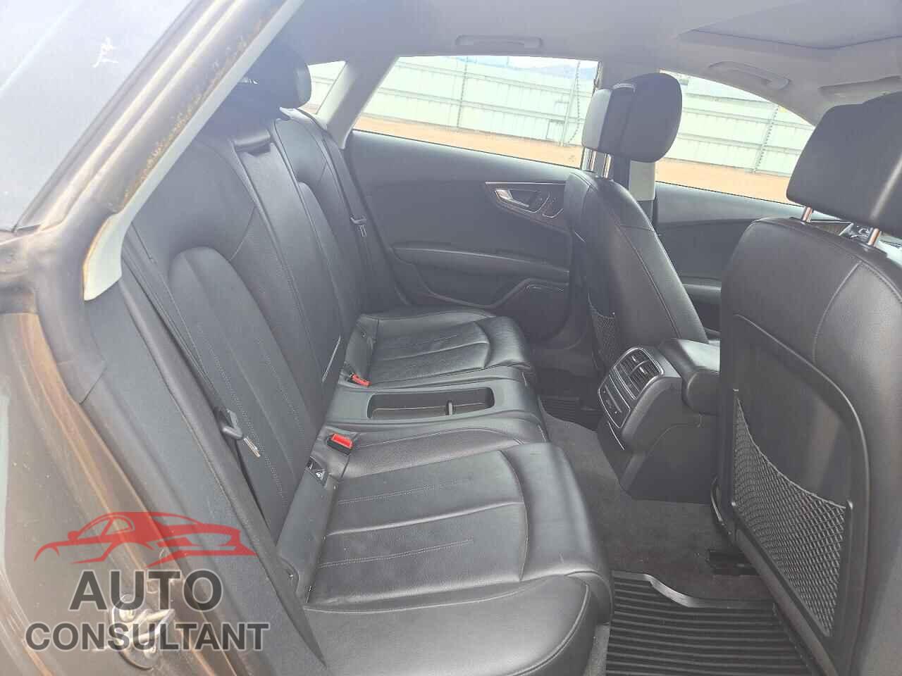 AUDI A7 2013 - WAUYGAFC2DN064021