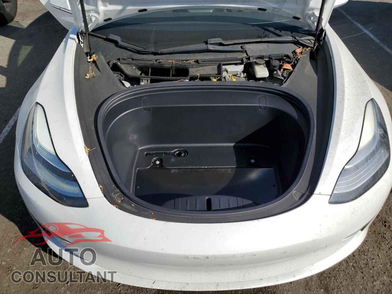 TESLA MODEL 3 2018 - 5YJ3E1EA7JF003177