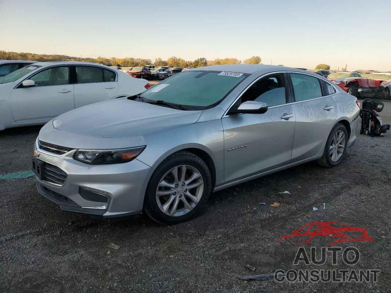 CHEVROLET MALIBU 2017 - 1G1ZE5ST5HF220359