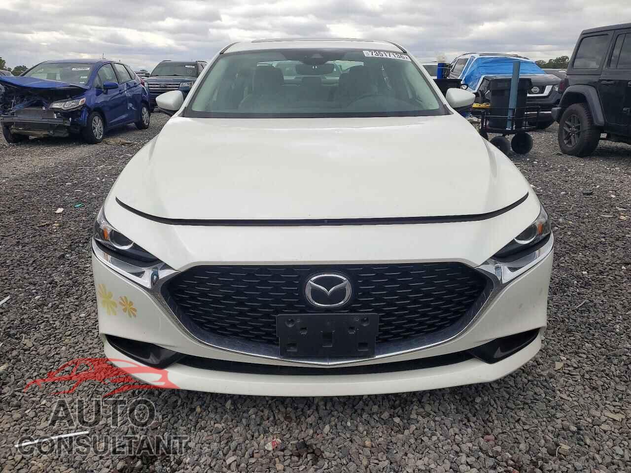 MAZDA 3 2023 - 3MZBPACM5PM385021