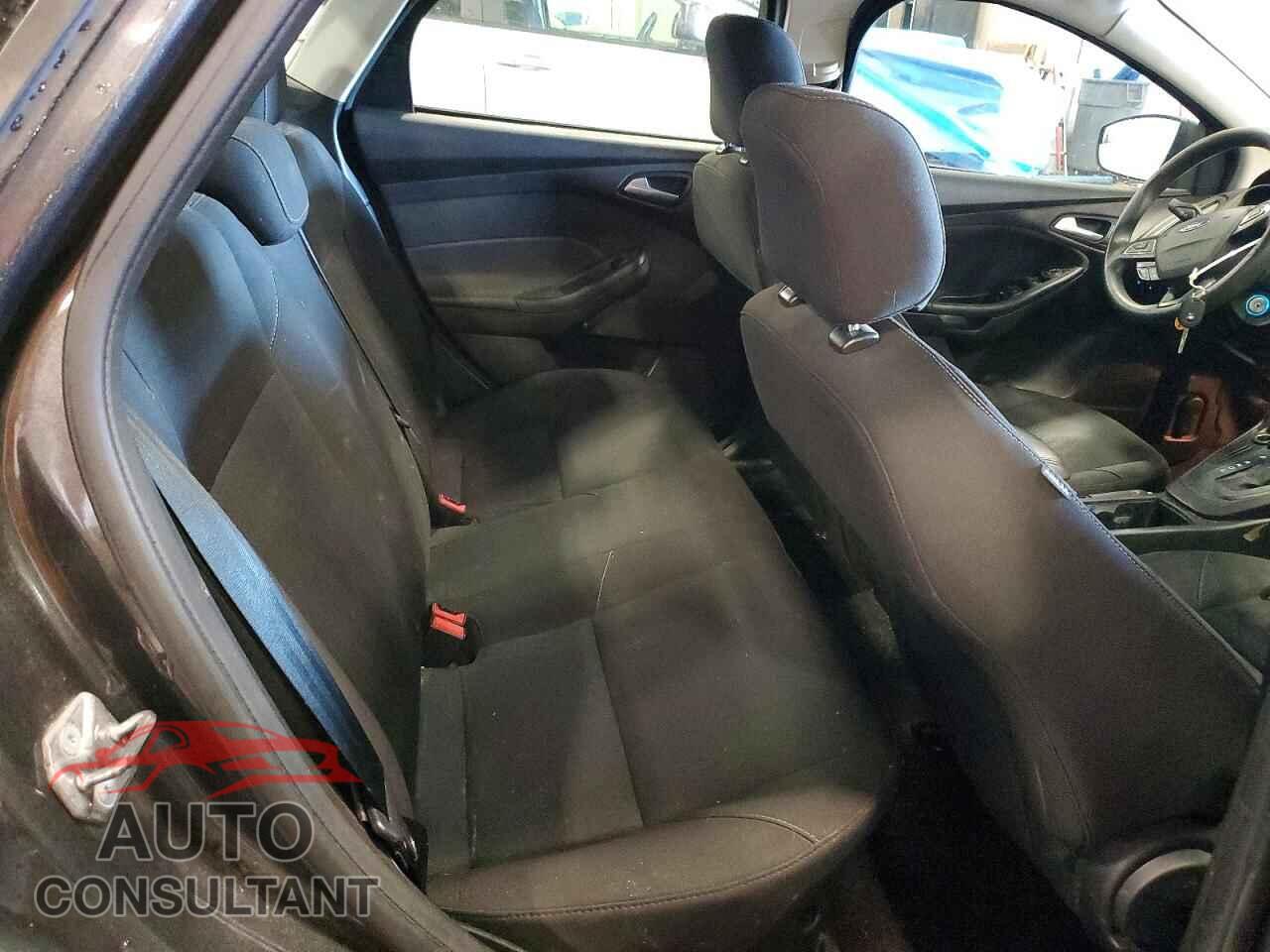 FORD FOCUS 2016 - 1FADP3F28GL300391