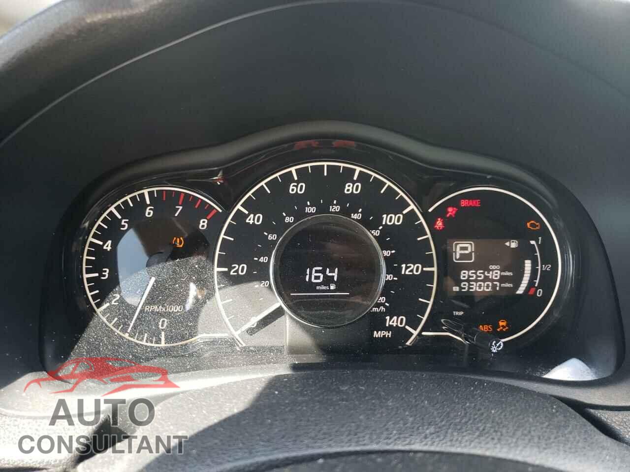 NISSAN VERSA 2017 - 3N1CE2CP3HL373943