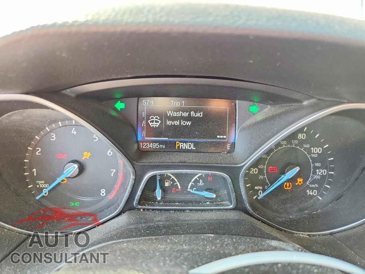 FORD FOCUS 2015 - 1FADP3F20FL249774