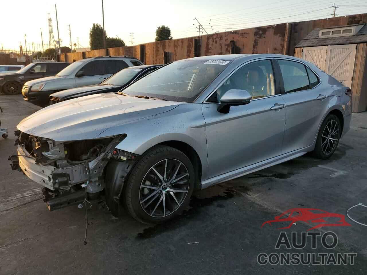 TOYOTA CAMRY 2021 - 4T1G11AKXMU597797