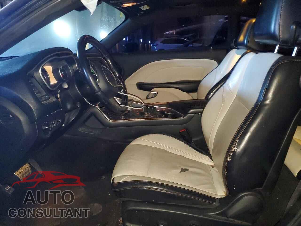 DODGE CHALLENGER 2015 - 2C3CDZBT8FH701925