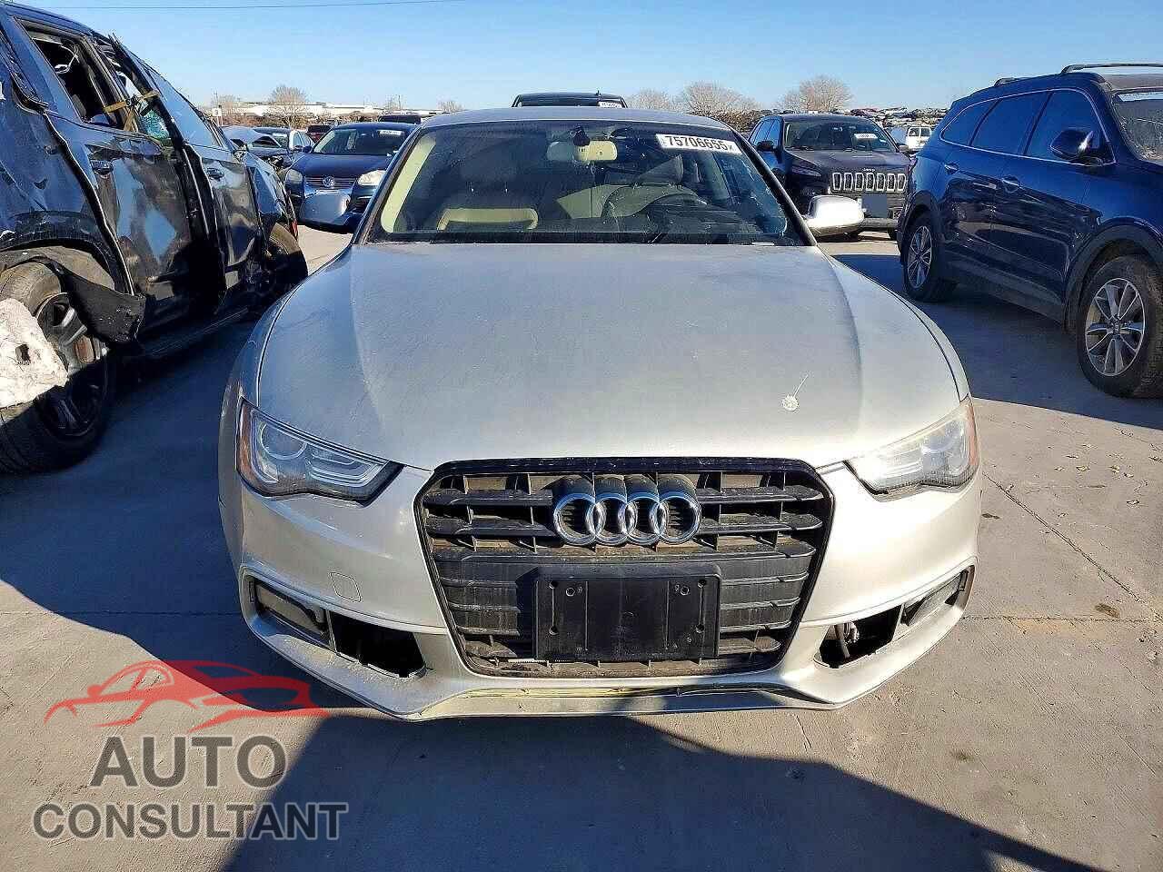 AUDI A5 2015 - WAUMFAFR8FA024588
