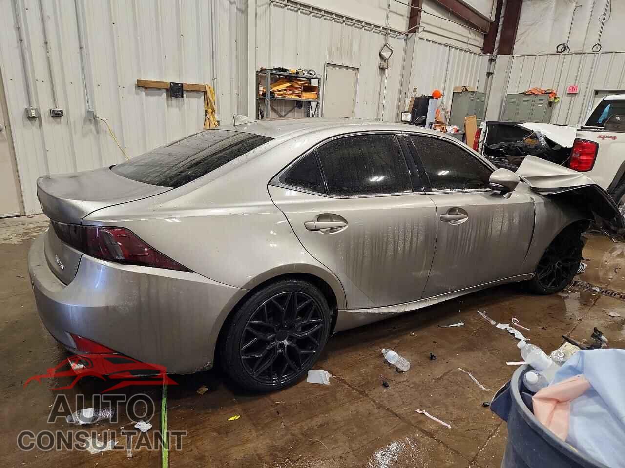 LEXUS IS 2014 - JTHCF1D27E5004441