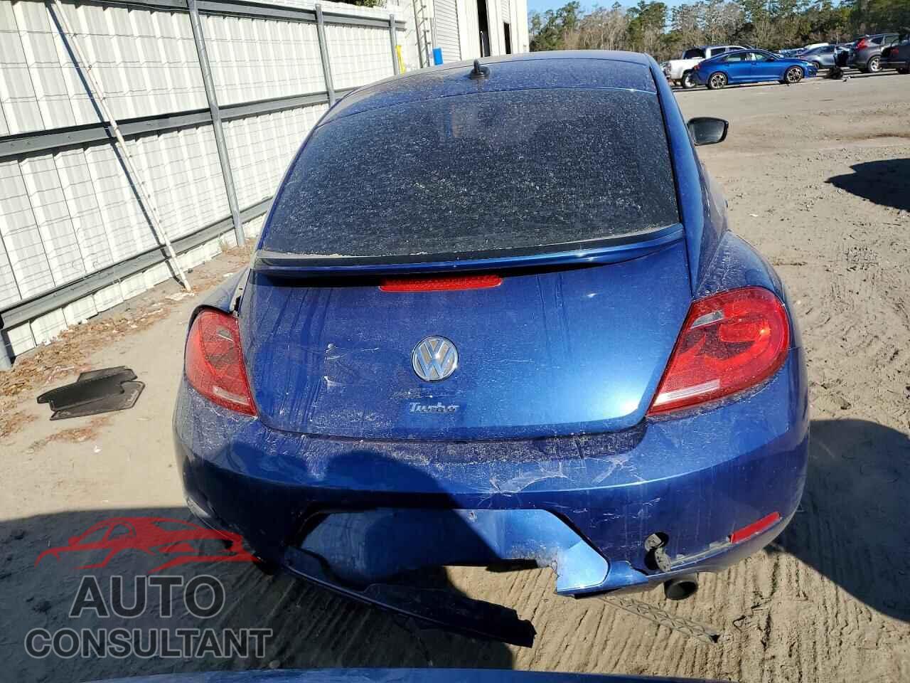VOLKSWAGEN BEETLE 2012 - 3VWVA7AT8CM606603