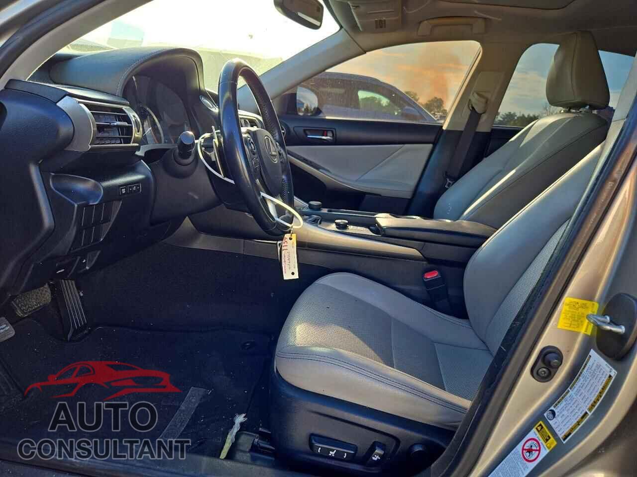 LEXUS IS 2015 - JTHBF1D28F5056559