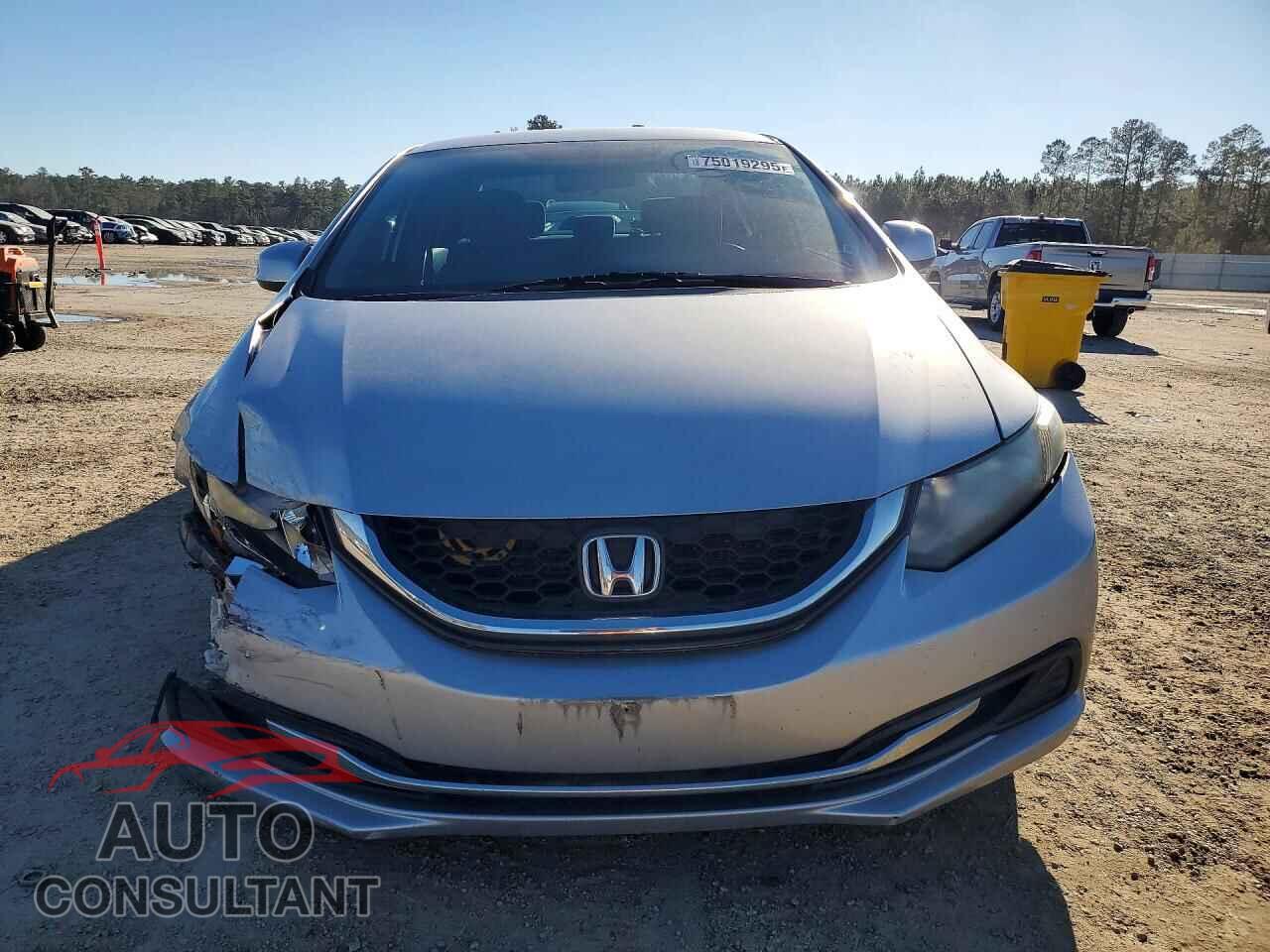 HONDA CIVIC 2013 - 19XFB2F58DE014017