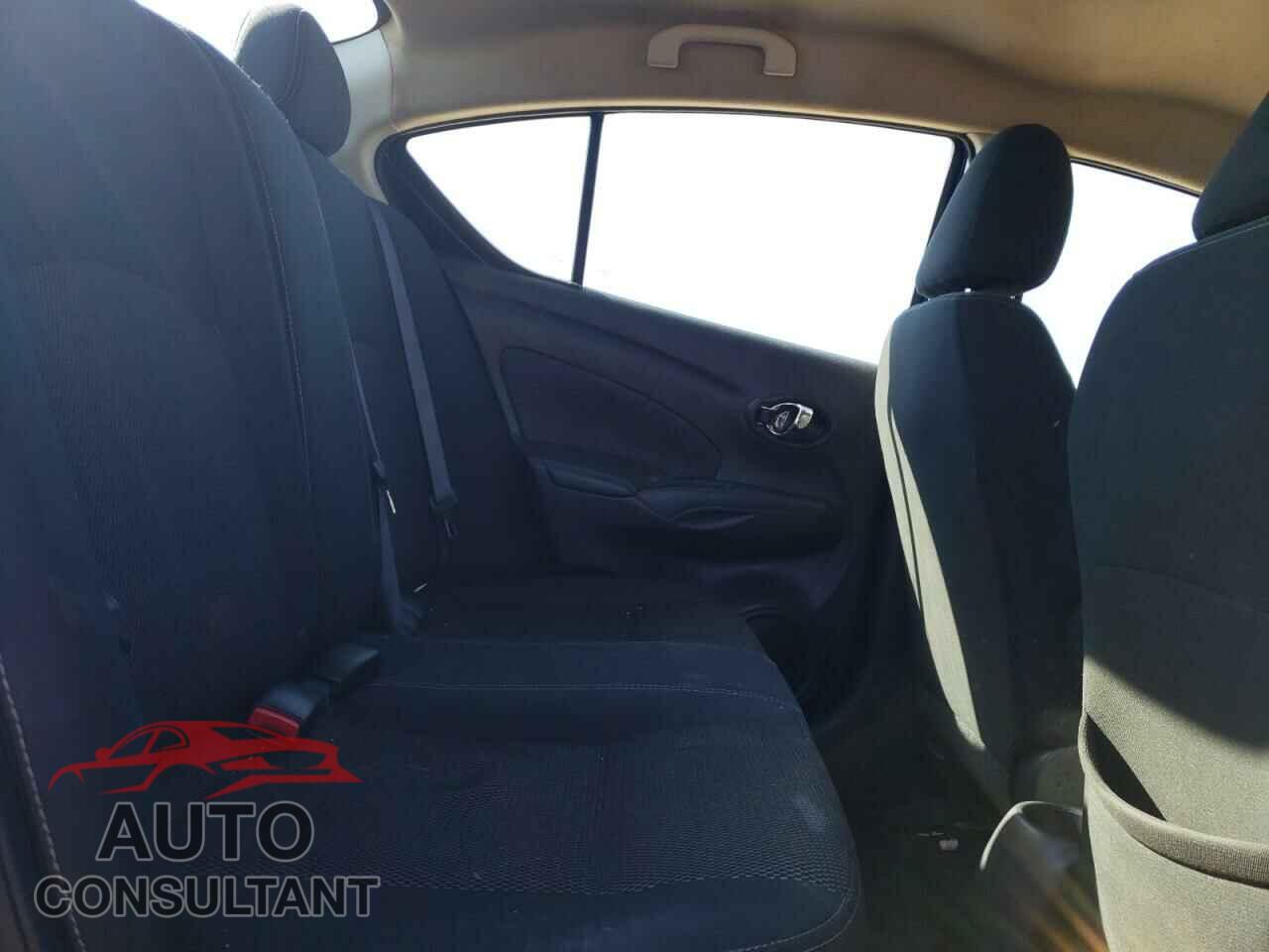 NISSAN VERSA 2017 - 3N1CN7AP1HL825873