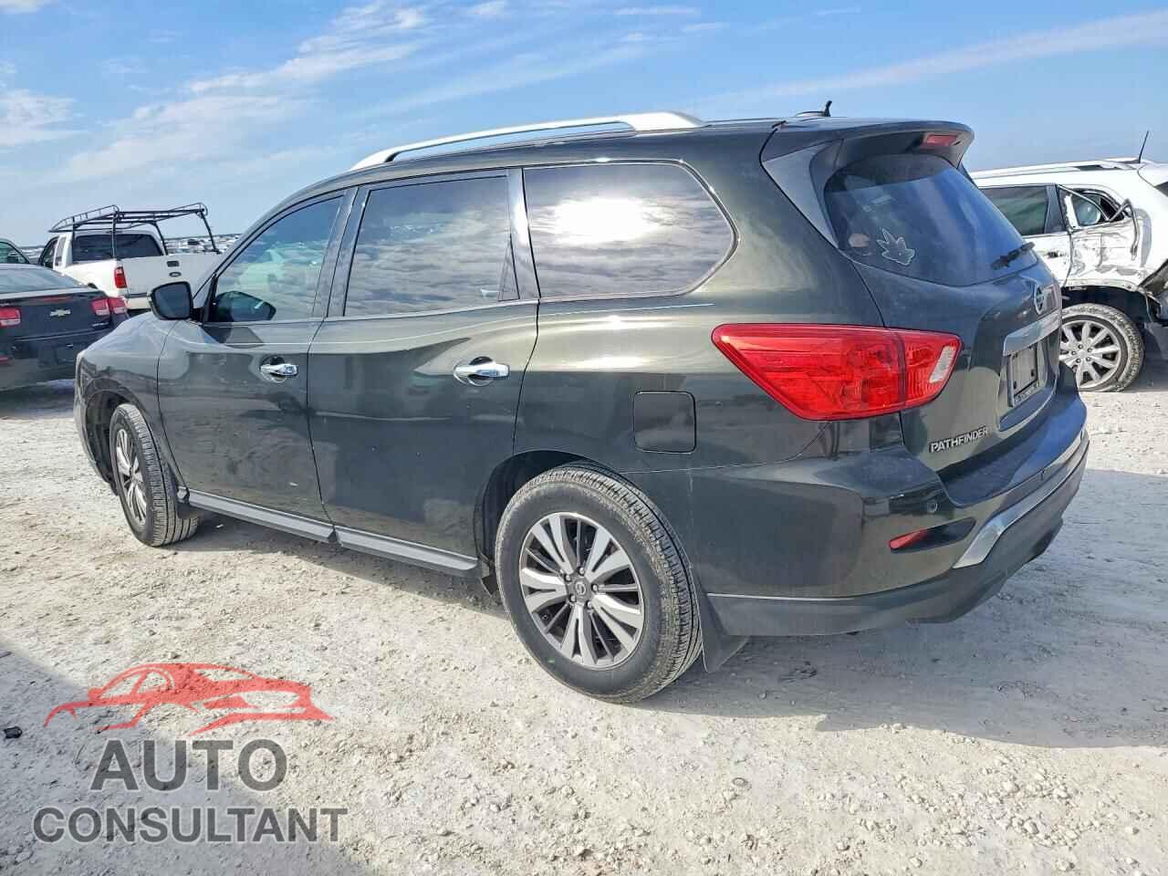 NISSAN PATHFINDER 2017 - 5N1DR2MN2HC600372