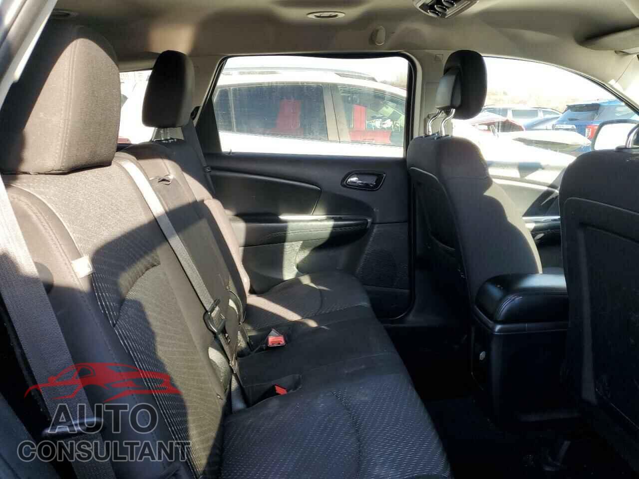 DODGE JOURNEY 2015 - 3C4PDCBB2FT577109