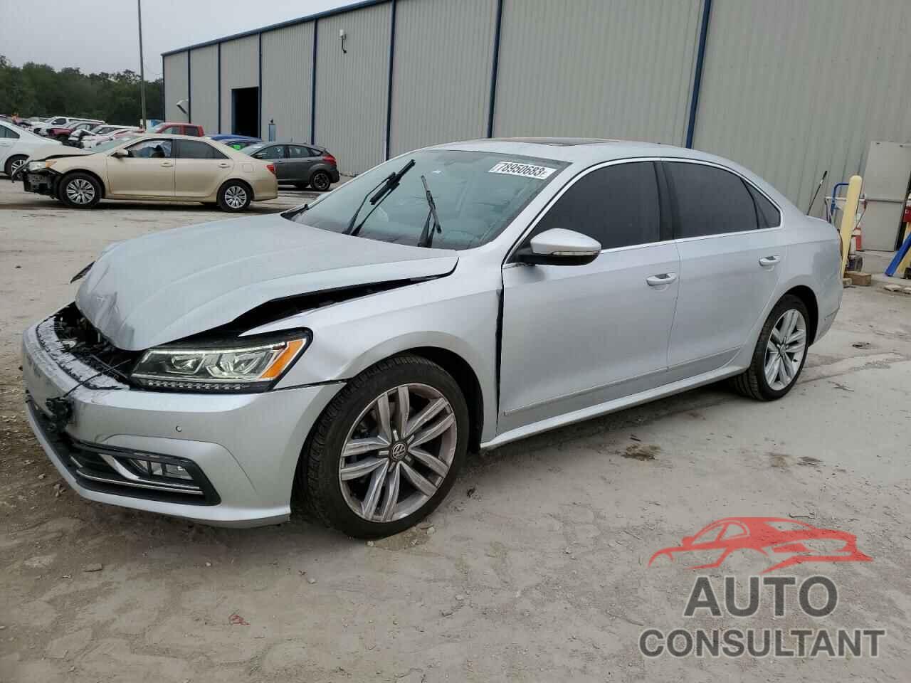 VOLKSWAGEN PASSAT 2017 - 1VWGT7A31HC072131