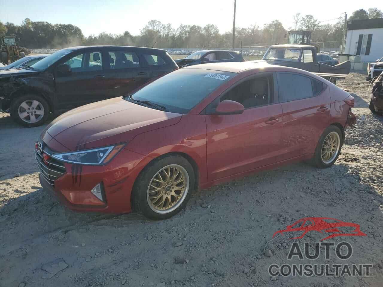 HYUNDAI ELANTRA 2019 - 5NPD74LF0KH475934