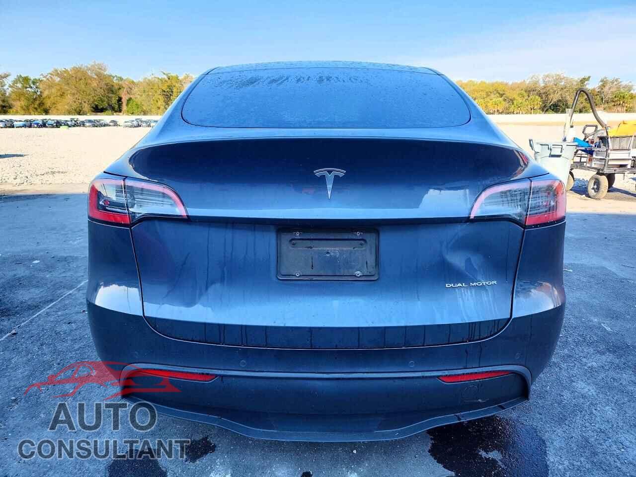 TESLA MODEL Y 2021 - 5YJYGDEE0MF067330